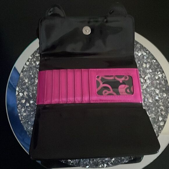 Hello Kitty face Sanrio Black and Pink patent Wallet sleek trifold kawaii - Picture 7 of 11